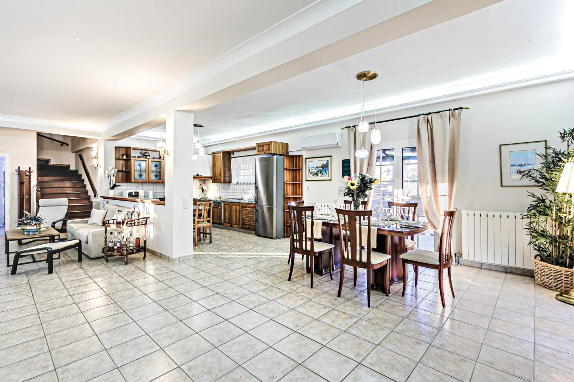 Skidi Beach House Ágios Matthaíos エクステリア 写真