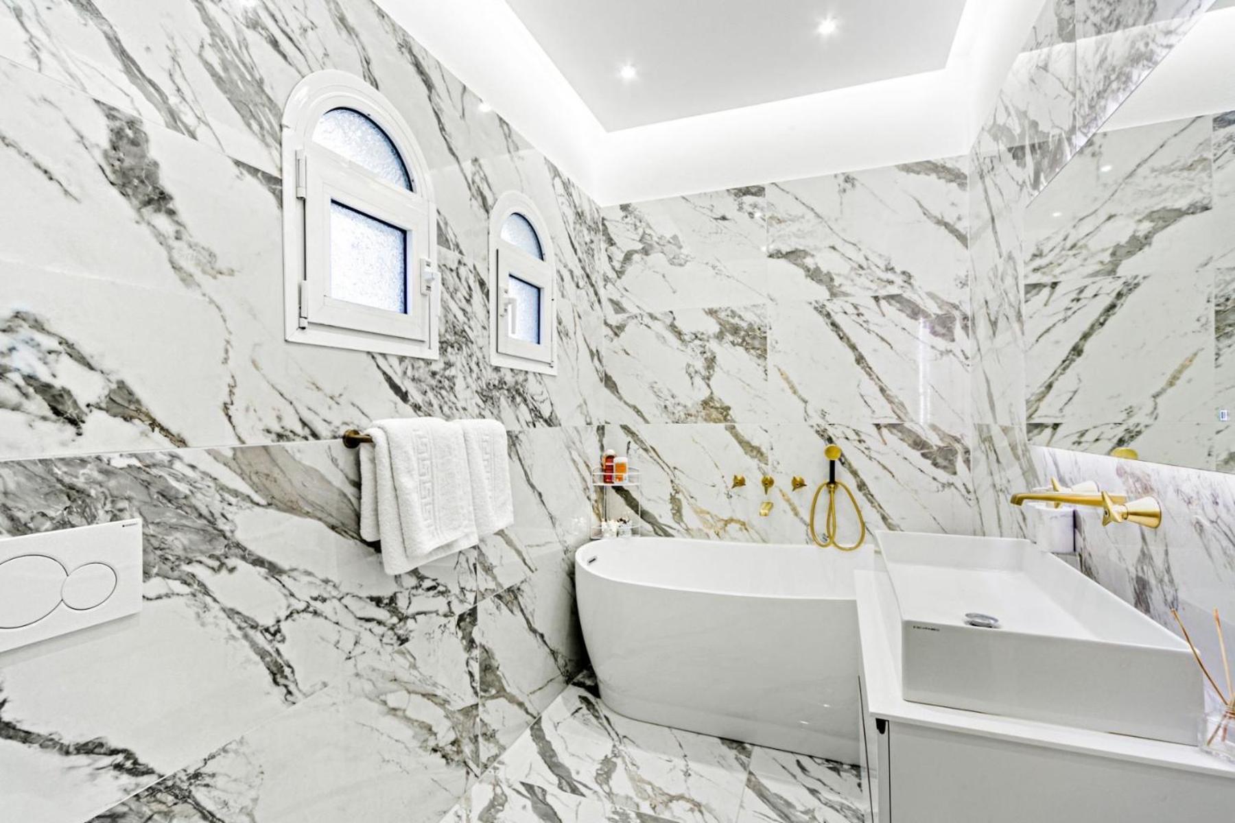 Skidi Beach House Ágios Matthaíos エクステリア 写真